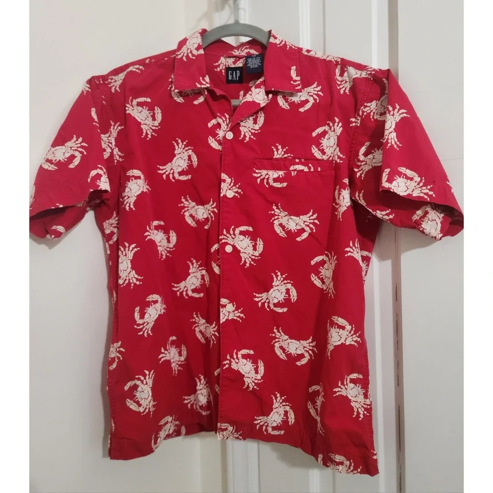 GAP Youth Boys Size 10‎ Large Red Button Down Short Sleeve Shirt W/ White Crabs
